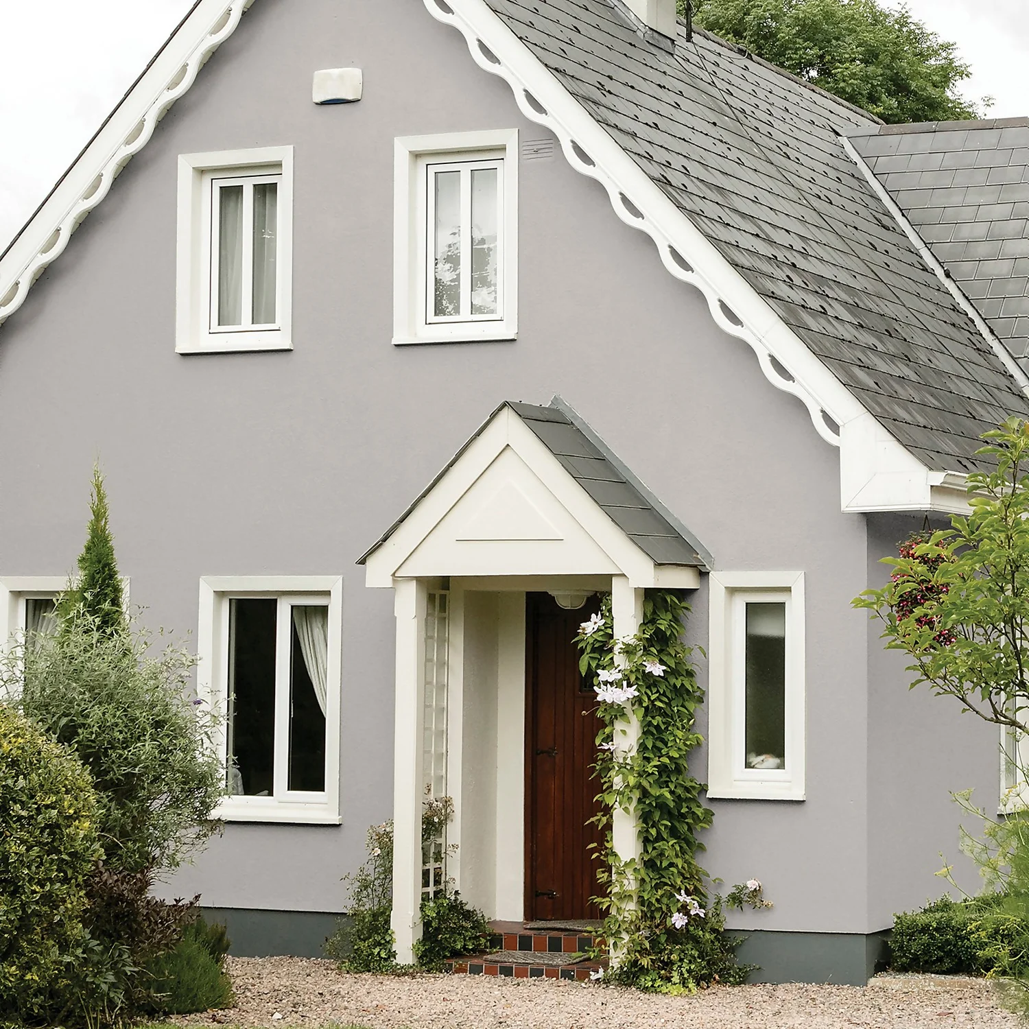Sandtex® Ultra Smooth Masonry Paint Plymouth Grey - 5L 2 Sandtex® Ultra Smooth Masonry Paint Plymouth Grey - 5L - Image 2