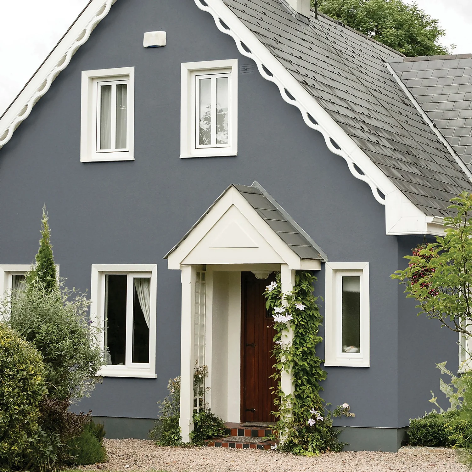 Sandtex® Ultra Smooth Masonry Paint Slate Grey - 10L 2 Sandtex® Ultra Smooth Masonry Paint Slate Grey - 10L - Image 2