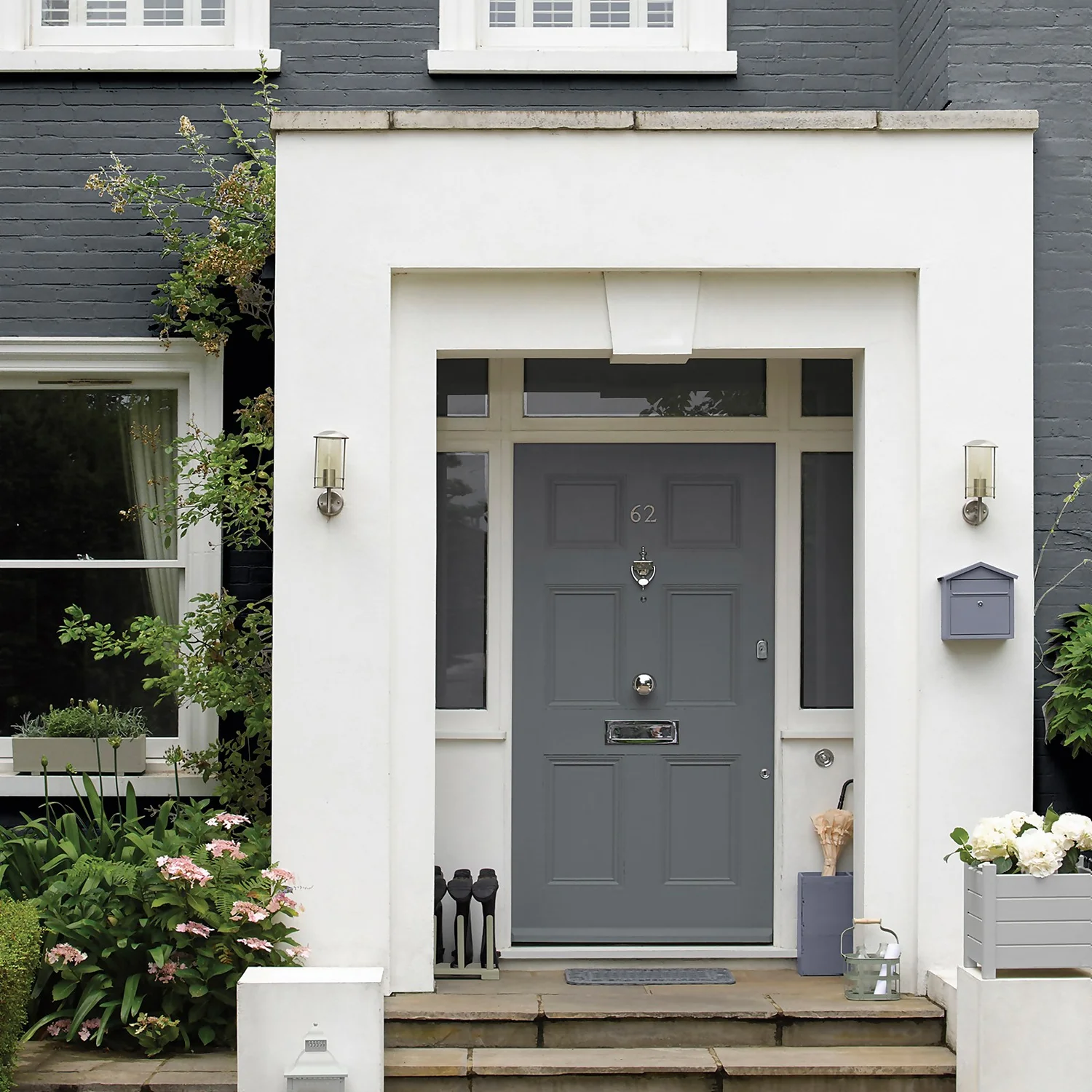 Sandtex® Ultra Smooth Masonry Paint Slate Grey - 10L 5 Sandtex® Ultra Smooth Masonry Paint Slate Grey - 10L - Image 5